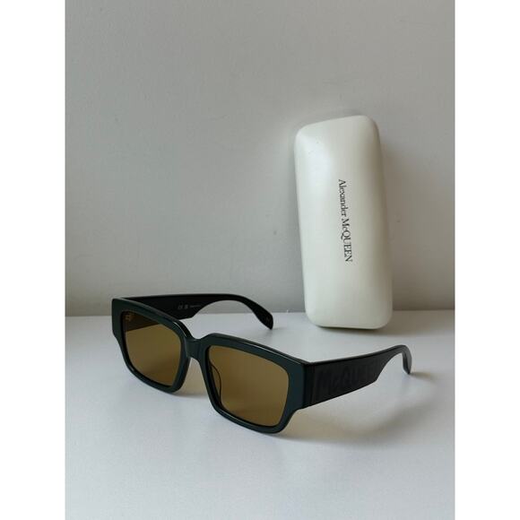 NEW Alexander McQueen AM0329S Green Unisex Sunglasses - Picture 6 of 8